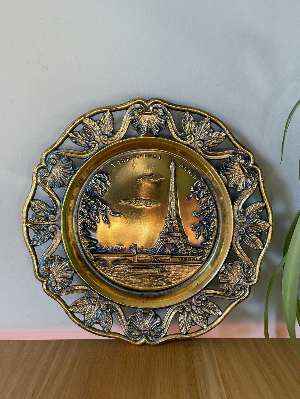 Vintage 1950s French Cast Metal Eiffel Tower Souvenir Wall Plate Trinket Dish 🇫🇷